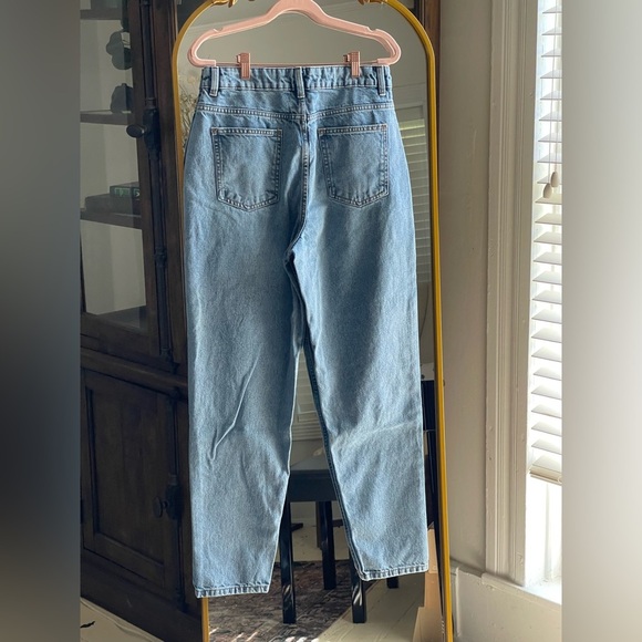 NWT PRETTYLITTLETHING MID BLUE WASH HIGH WAIST MOM JEANS - Picture 7 of 7